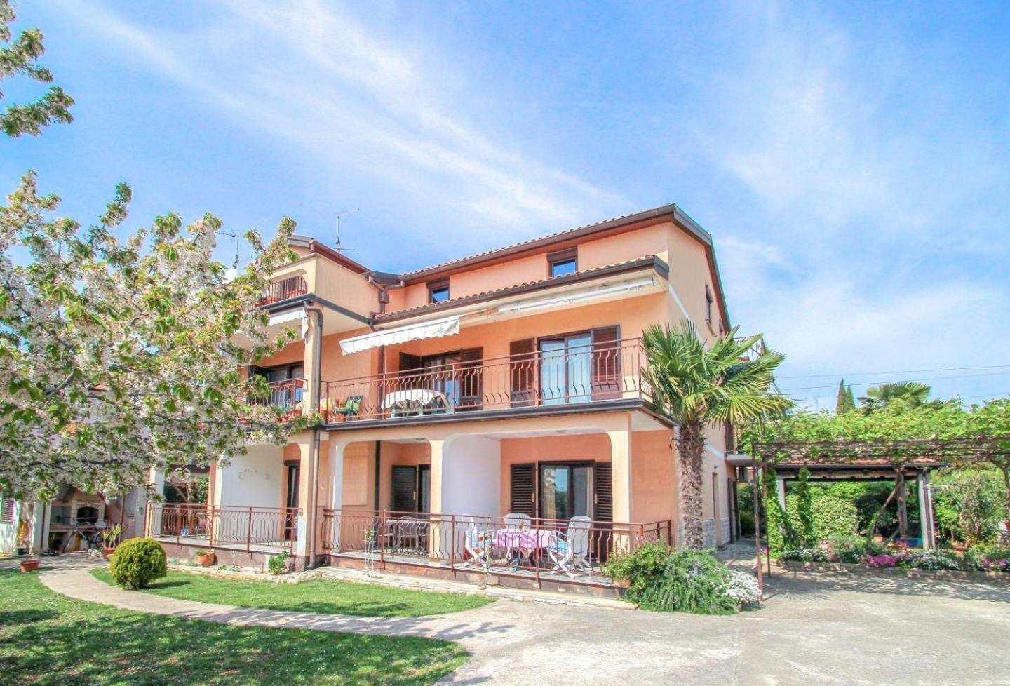 Apartments Maria Novigrad Istria Esterno foto